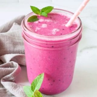 close up of dragon fruit chia pudding smoothie